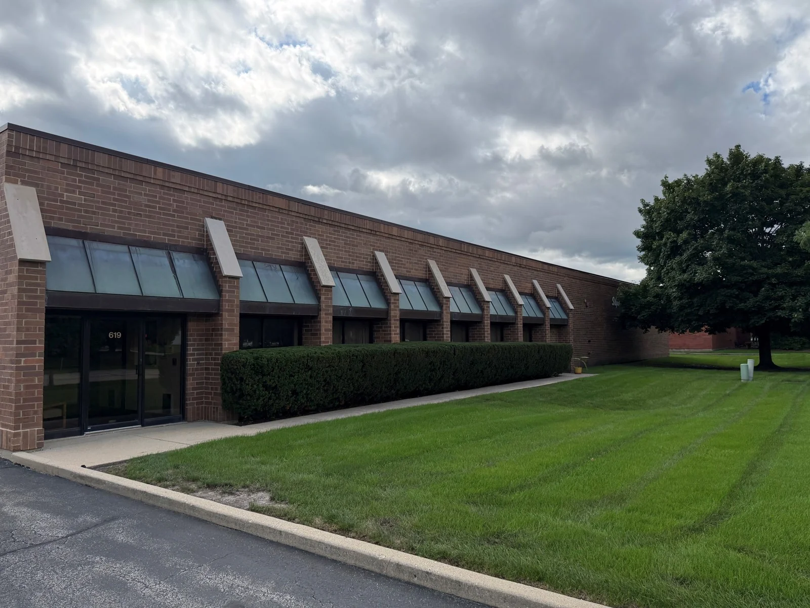 Industrial in Wheeling, IL — Sale in Wheeling, IL, photo 1 of 3