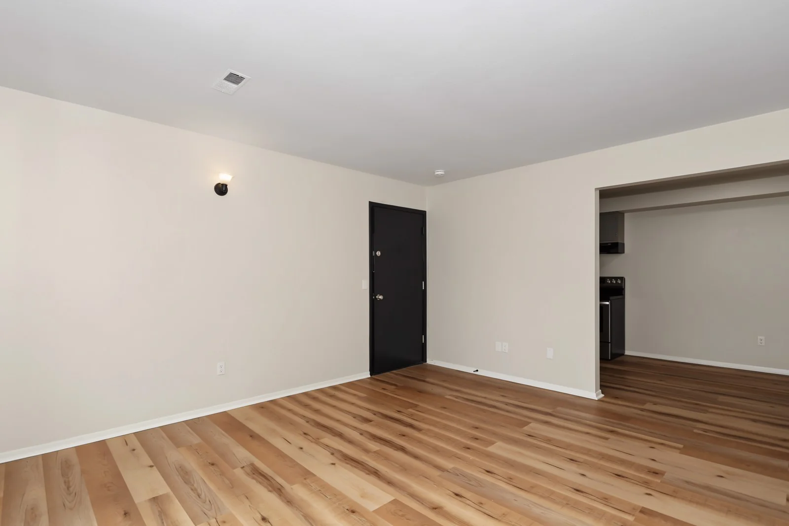 Hendrix 33 Apartments — Sale in Davenport, IA, photo 5 of 8
