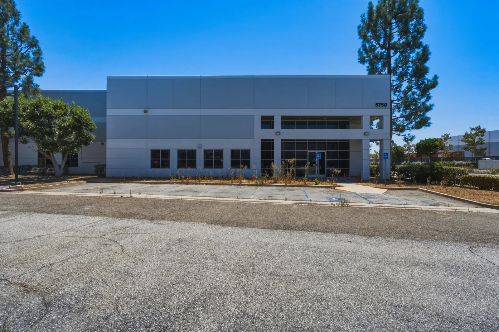 5750-5760 Grace Place — Sale in Commerce, CA, photo 4 of 5