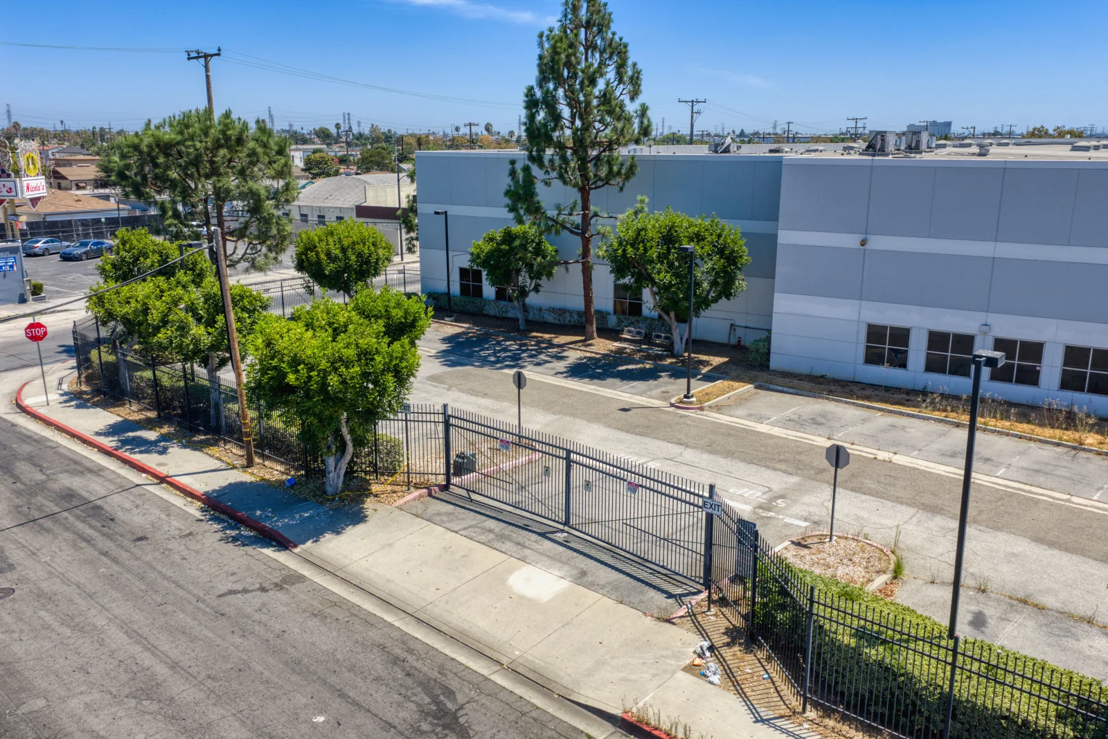 5750-5760 Grace Place — Sale in Commerce, CA, photo 5 of 5