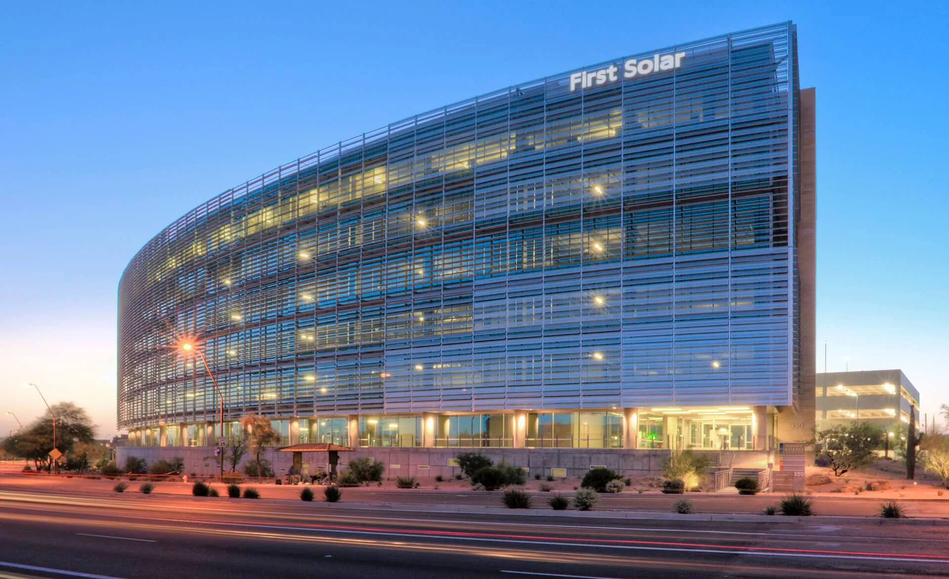 Papago Gateway Center — Lease in Tempe, AZ, photo 1 of 4