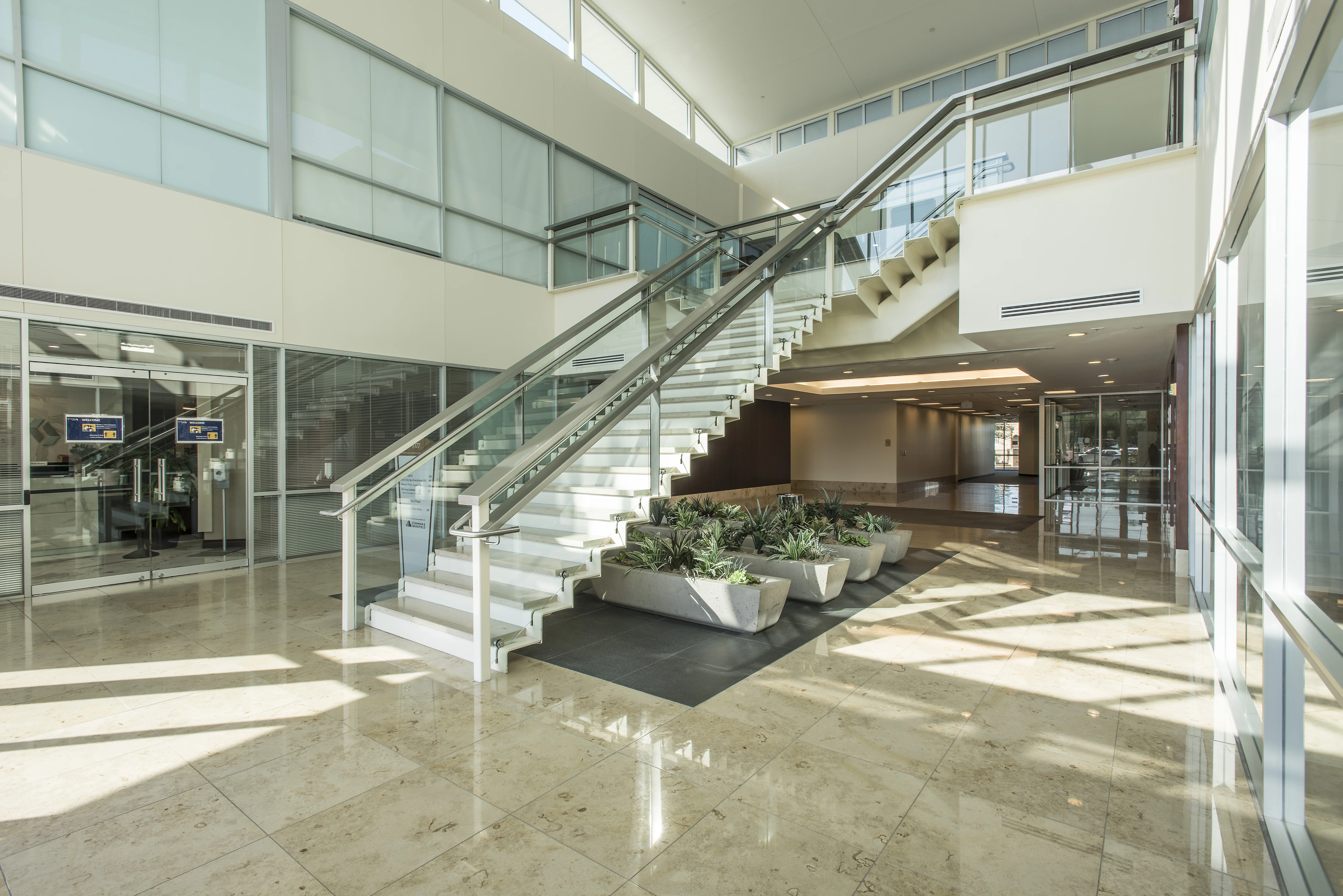 Cush Plaza Scottsdale — Lease in Scottsdale, AZ, photo 4 of 8