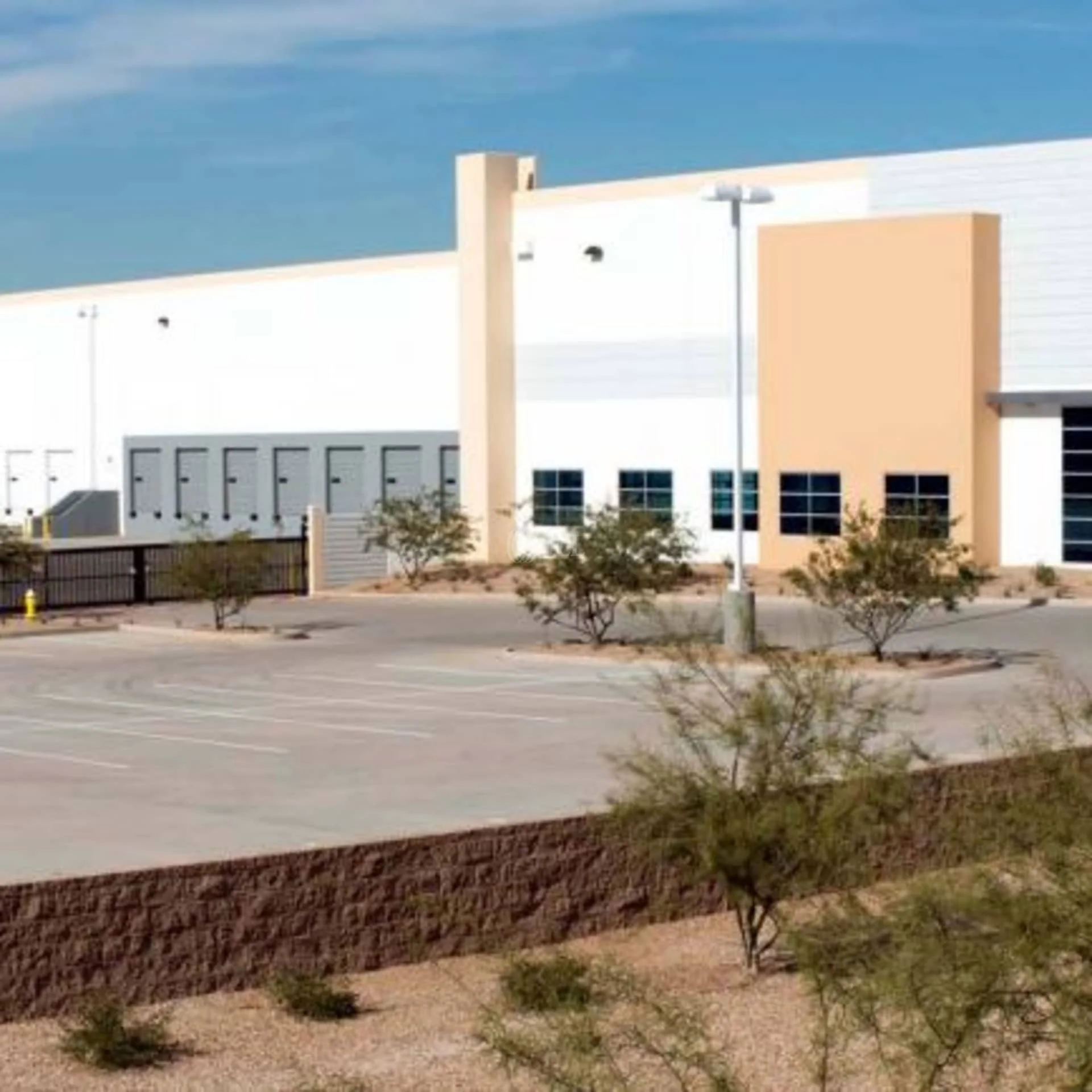 Southwest Industrial Center — Lease in Phoenix, AZ, photo 3 of 4