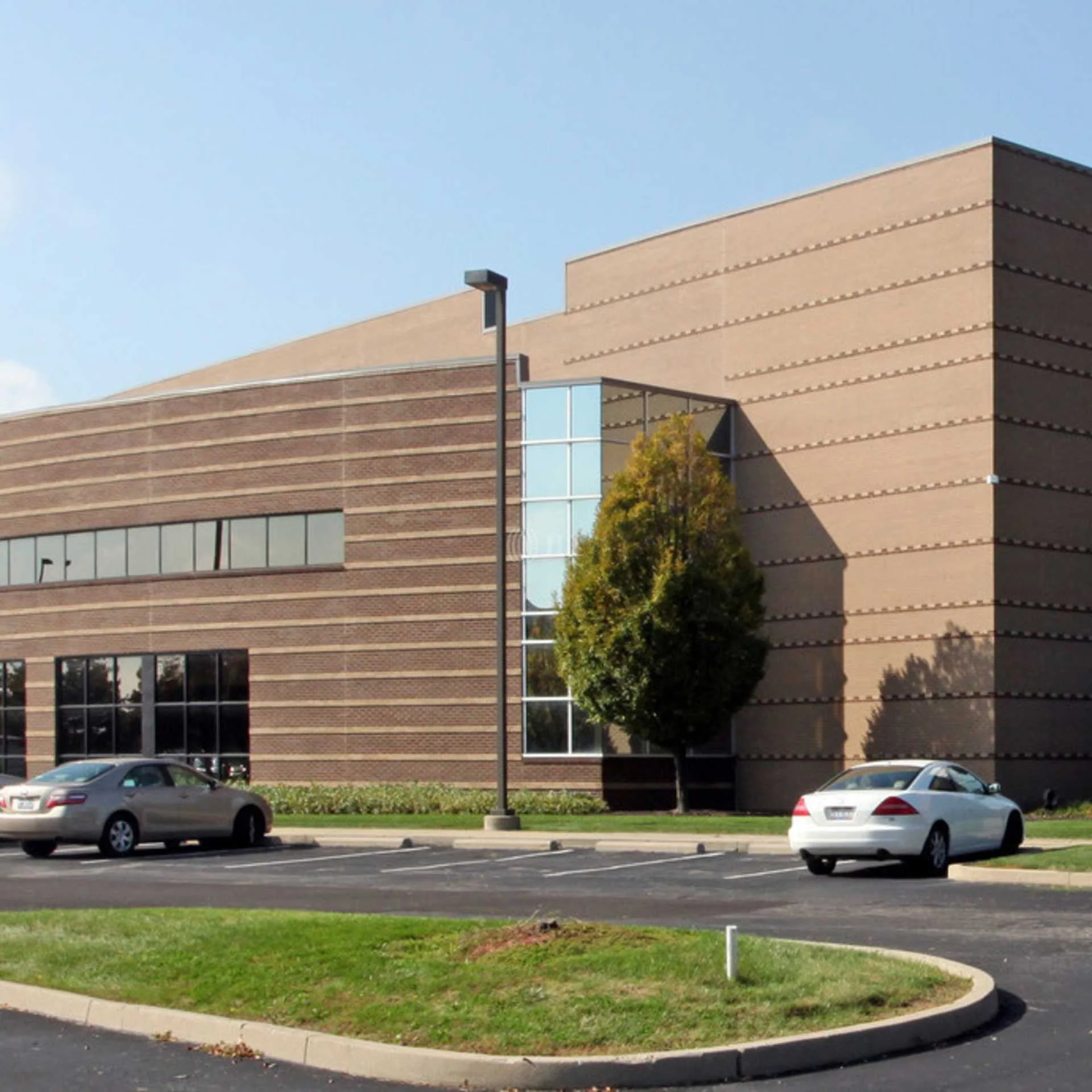 7001 Discovery Blvd — Lease in Dublin, OH, photo 2 of 4