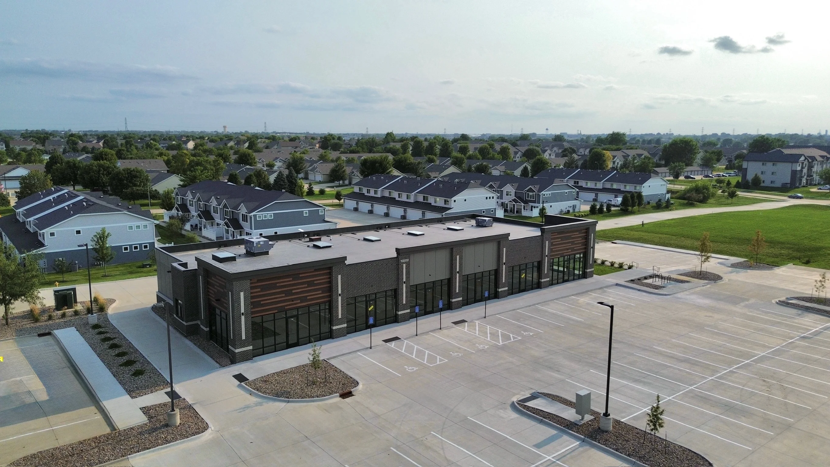 10200 NW 62nd Ave — Lease in Johnston, IA, photo 2 of 8