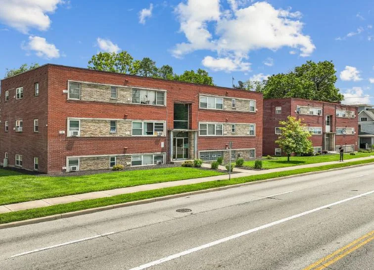 CCV - College Crest — Sale in Cincinnati, OH, photo 1 of 2