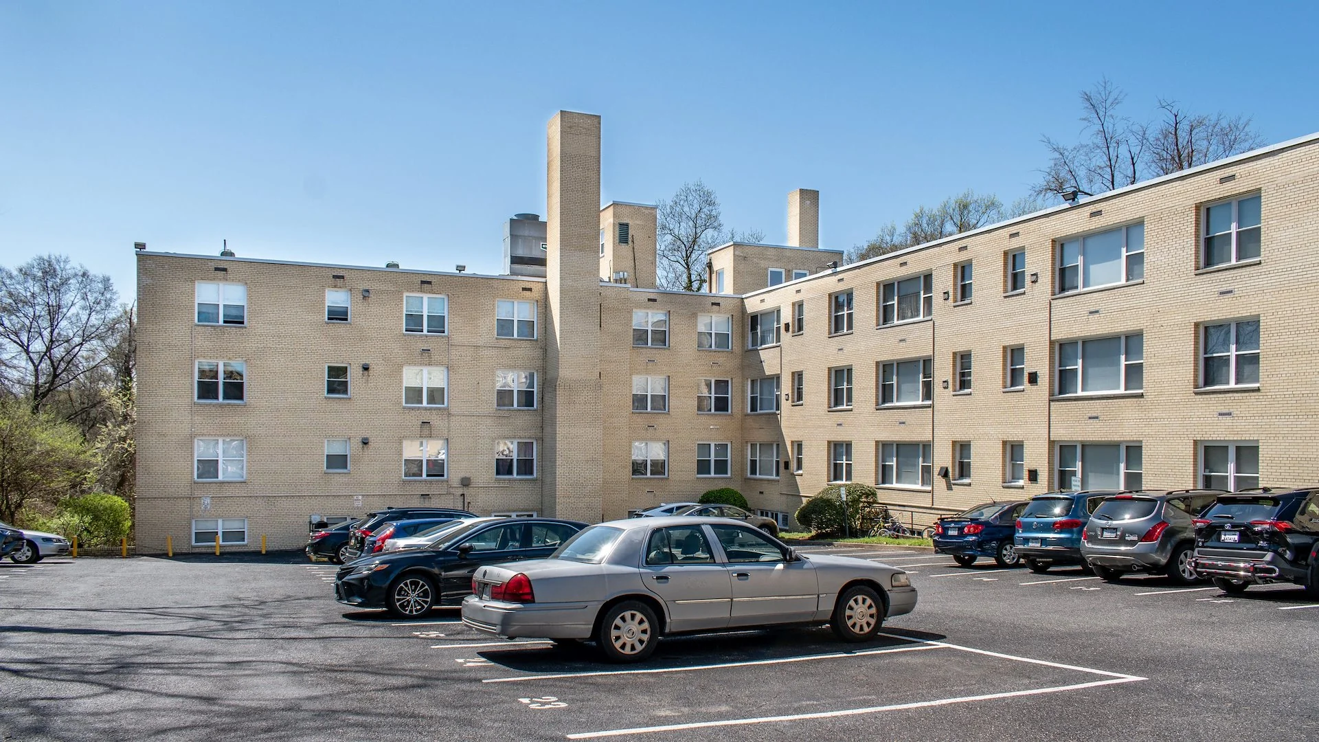 Rockview Apartments — Sale in Washington, DC, photo 3 of 6