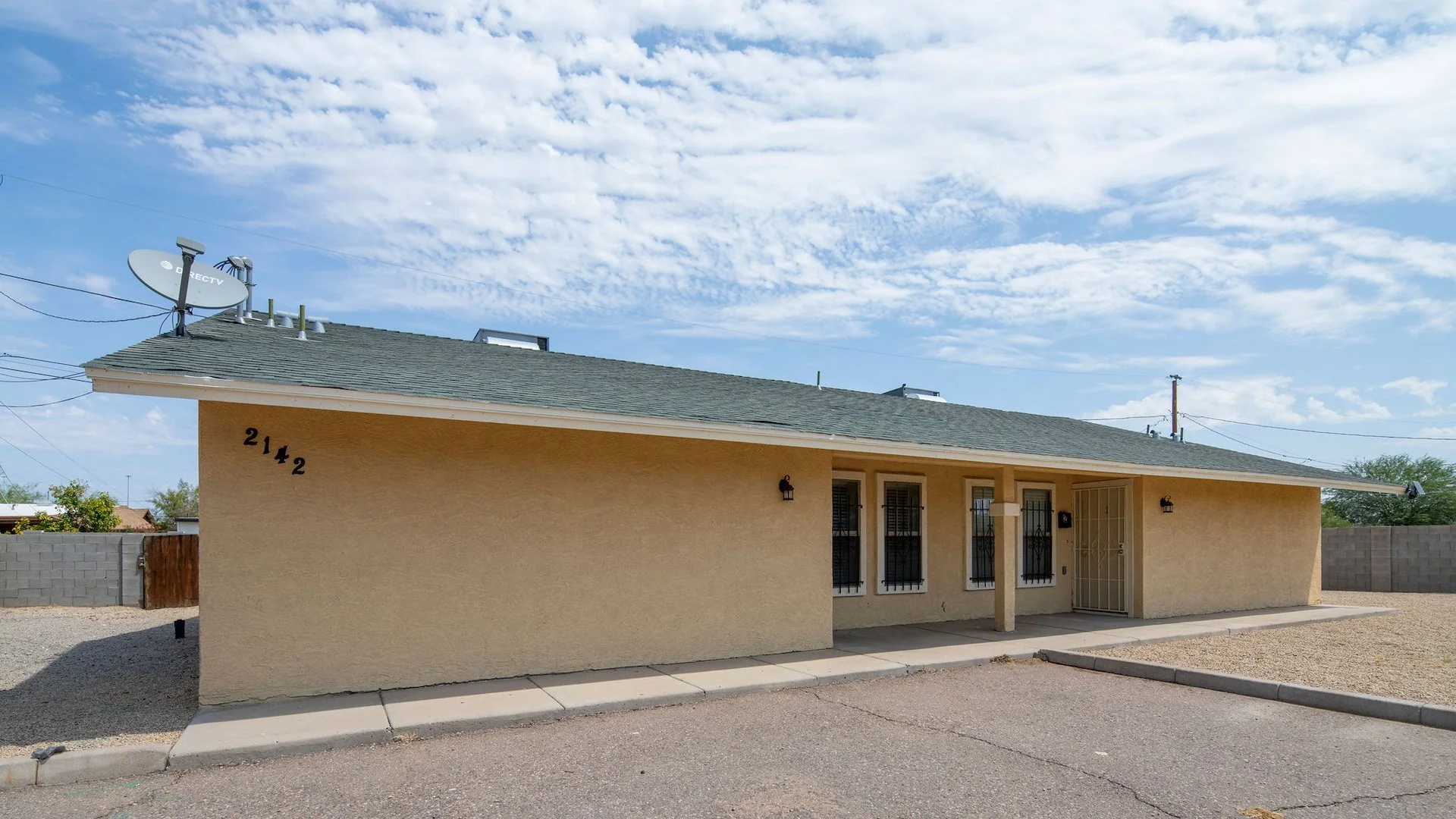 Cambridge & McKinley — Sale in Phoenix, AZ, photo 1 of 6