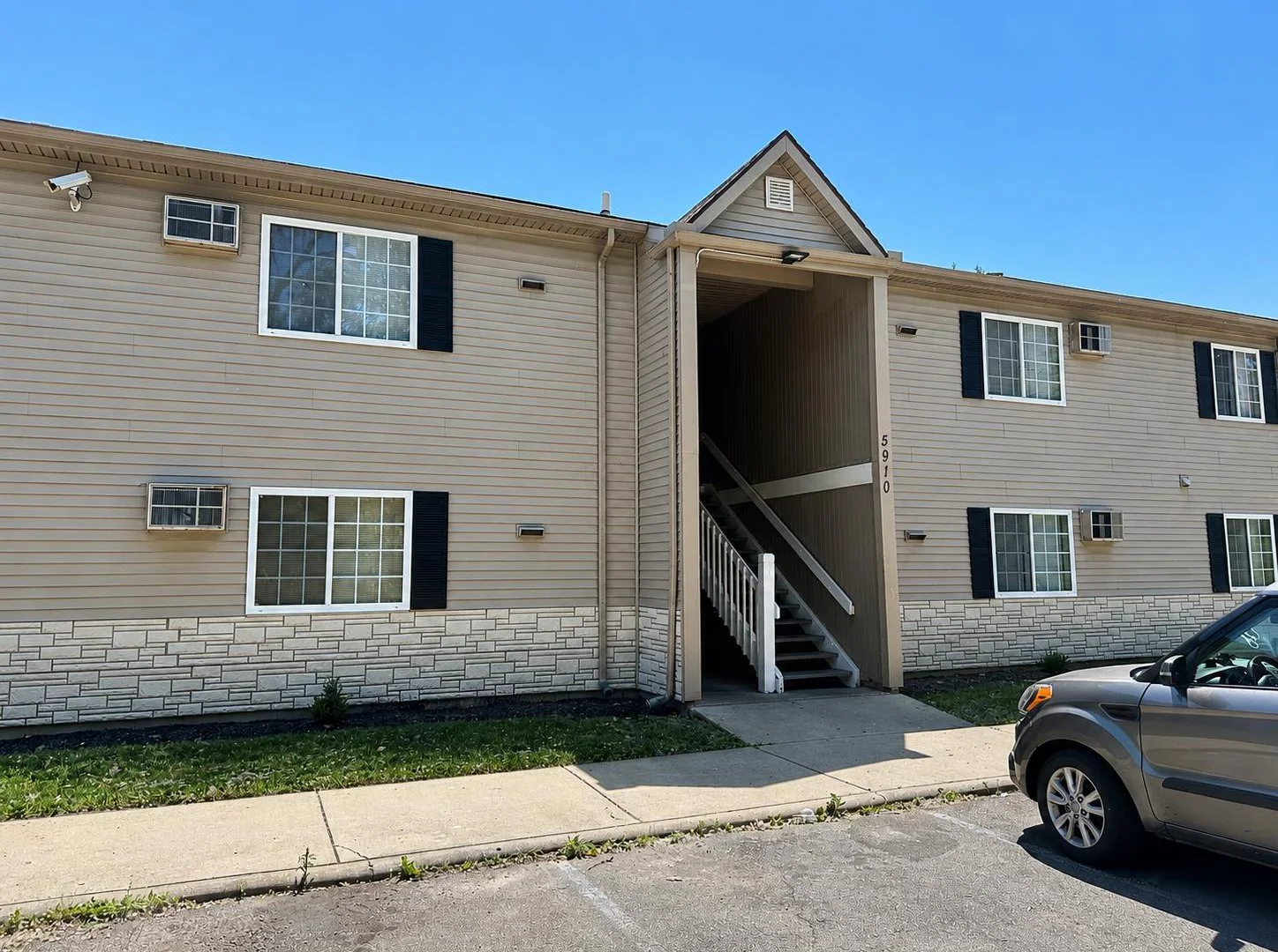 Erica Court — Sale in Dayton, OH, photo 6 of 8