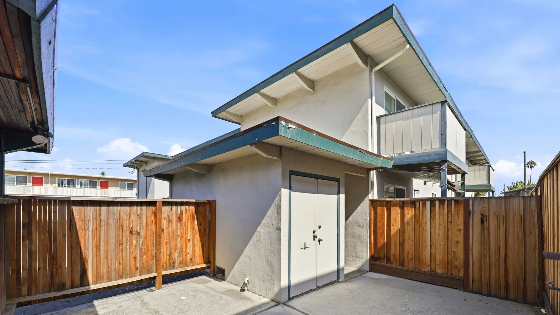 511 Walker Dr — Sale in Mountain View, CA, photo 7 of 8