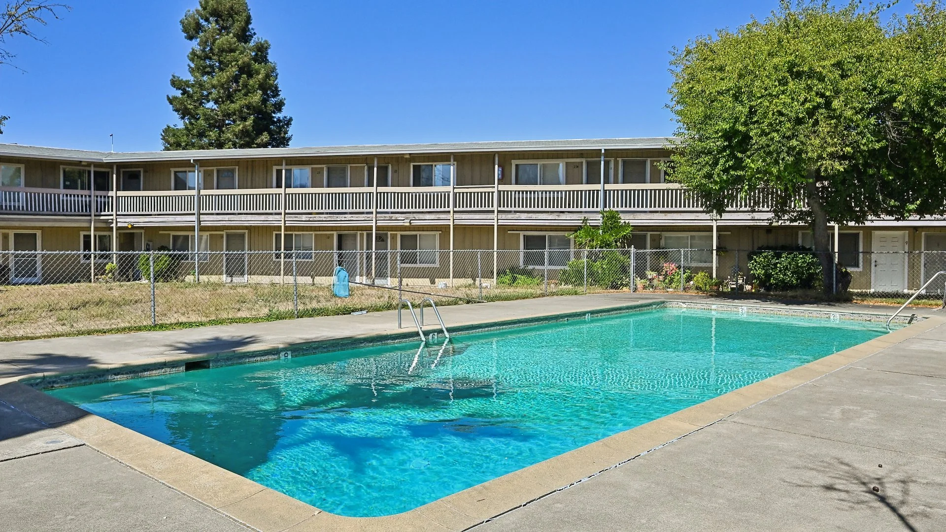7874-7890 Old Redwood Hwy — Sale in Cotati, CA, photo 2 of 2
