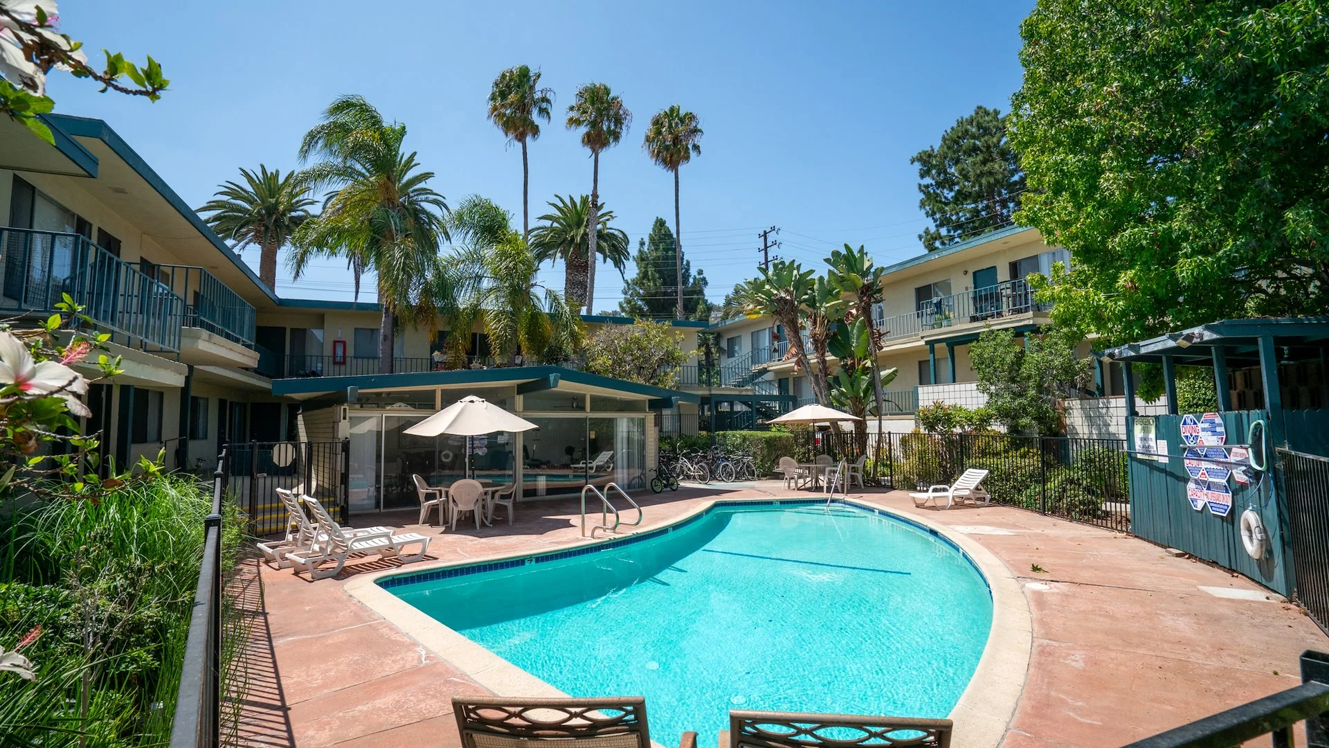 The Palms — Sale in Torrance, CA, photo 2 of 5