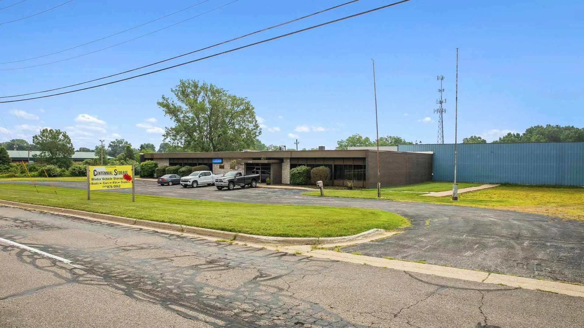 1776 Hilltop Rd — Sale in St. Joseph, MI, photo 2 of 5