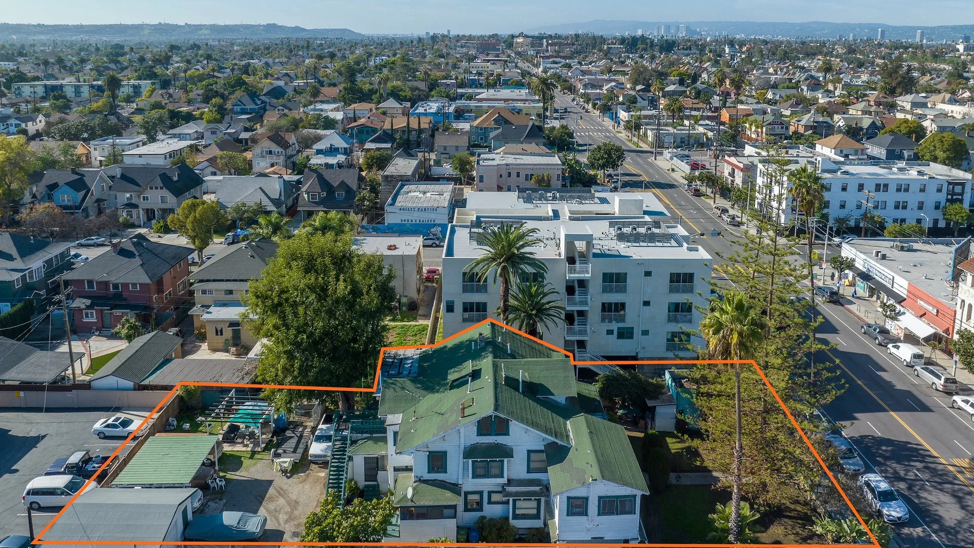 1470 W Adams Blvd — Sale in Los Angeles, CA, photo 2 of 2