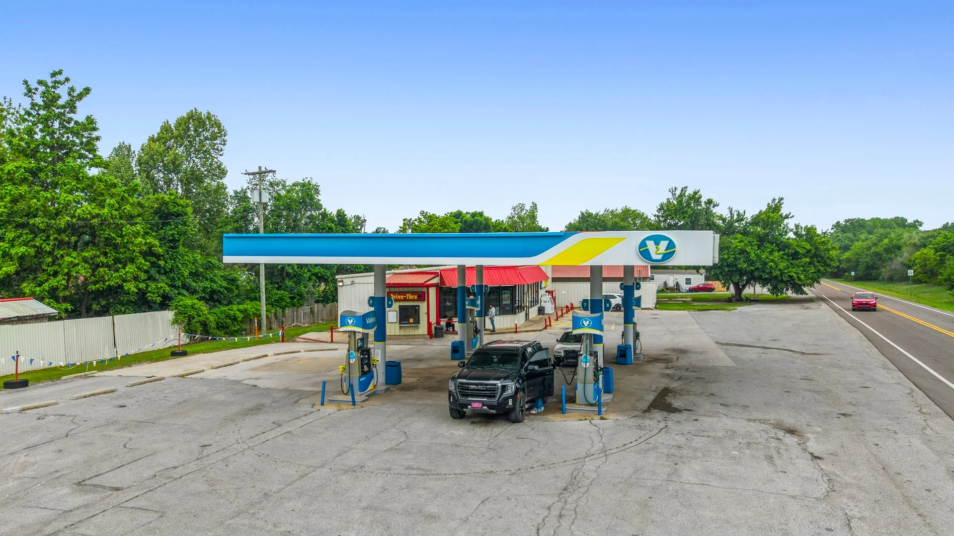 Chisholm Corner Fuel / C-Store & Subway — Sale in Apache, OK, photo 2 of 5