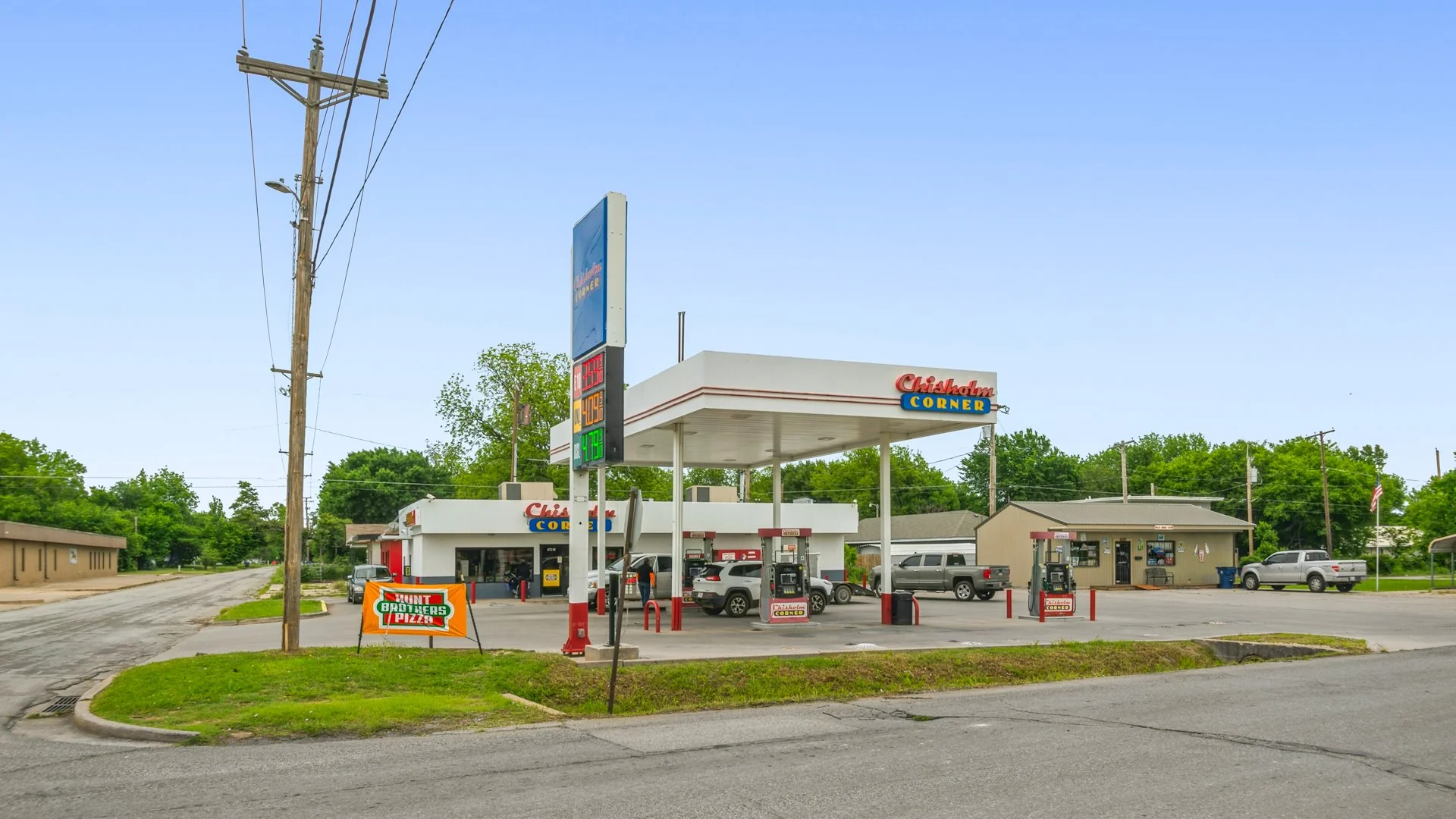 Chisholm Corner Fuel & C-Store — Sale in Duncan, OK, photo 2 of 8