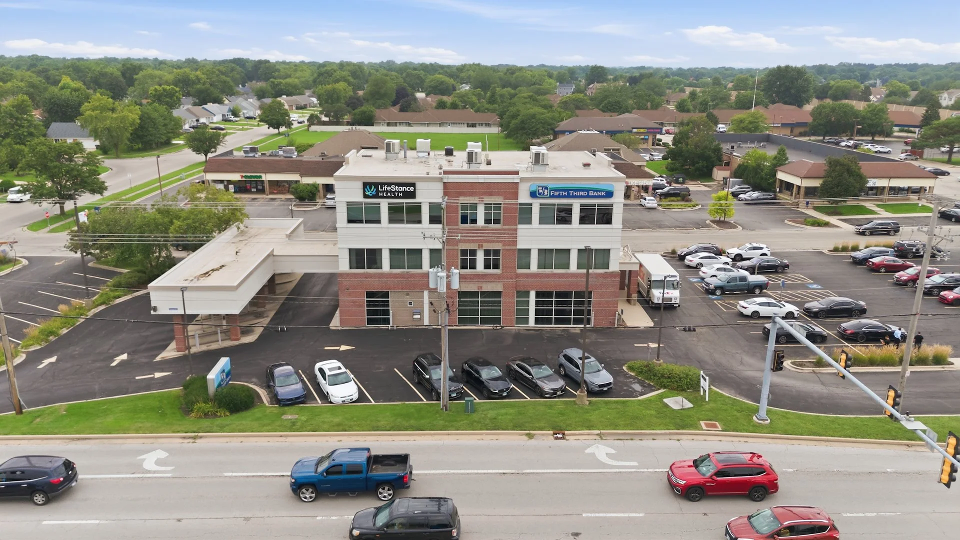 Mixed Use-5/3 Bank/Medical Office/Office — Sale in Oswego, IL, photo 1 of 5