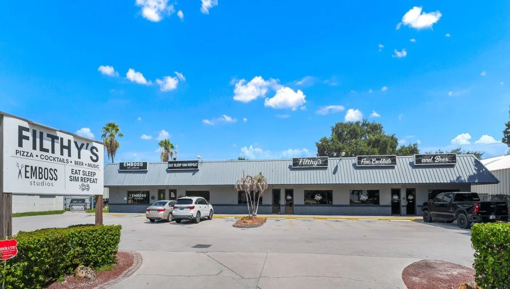 PALM PLAZA — Sale in Vero Beach, FL, photo 1 of 8