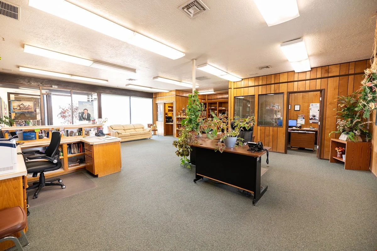 123 N First St — Sale in Grants, NM, photo 3 of 8