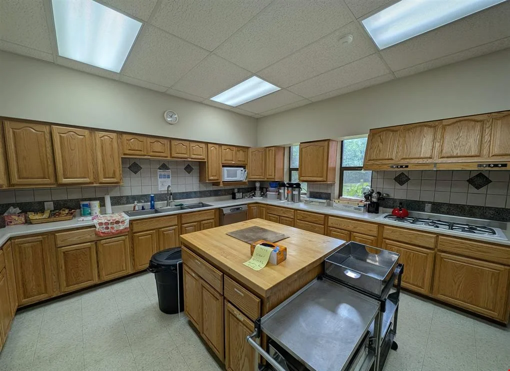 6400 N University St — Lease in Peoria, IL, photo 1 of 8