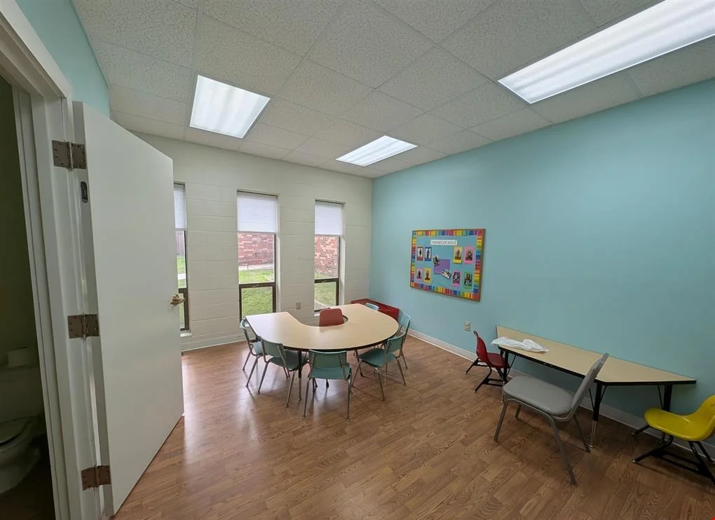 6400 N University St — Lease in Peoria, IL, photo 4 of 8
