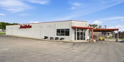 Two-Building Retail / Owner-User Opportunity -… — Sale in Cincinnati, OH, photo 3 of 8