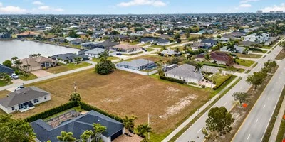 Cape Coral | Development Opportunity — Sale in Cape Coral, FL, photo 2 of 3