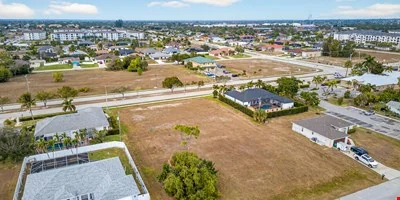 Cape Coral | Development Opportunity — Sale in Cape Coral, FL, photo 3 of 3