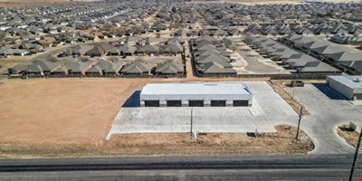 Shadow Hills Shopping Center — Lease in Lubbock, TX, photo 2 of 8