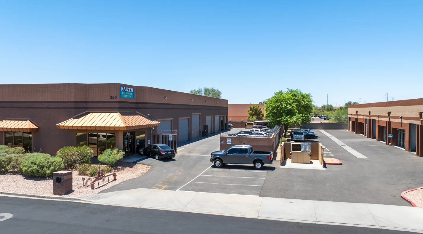Kaizen Collision Center Gilbert — Sale in Gilbert, AZ, photo 2 of 4