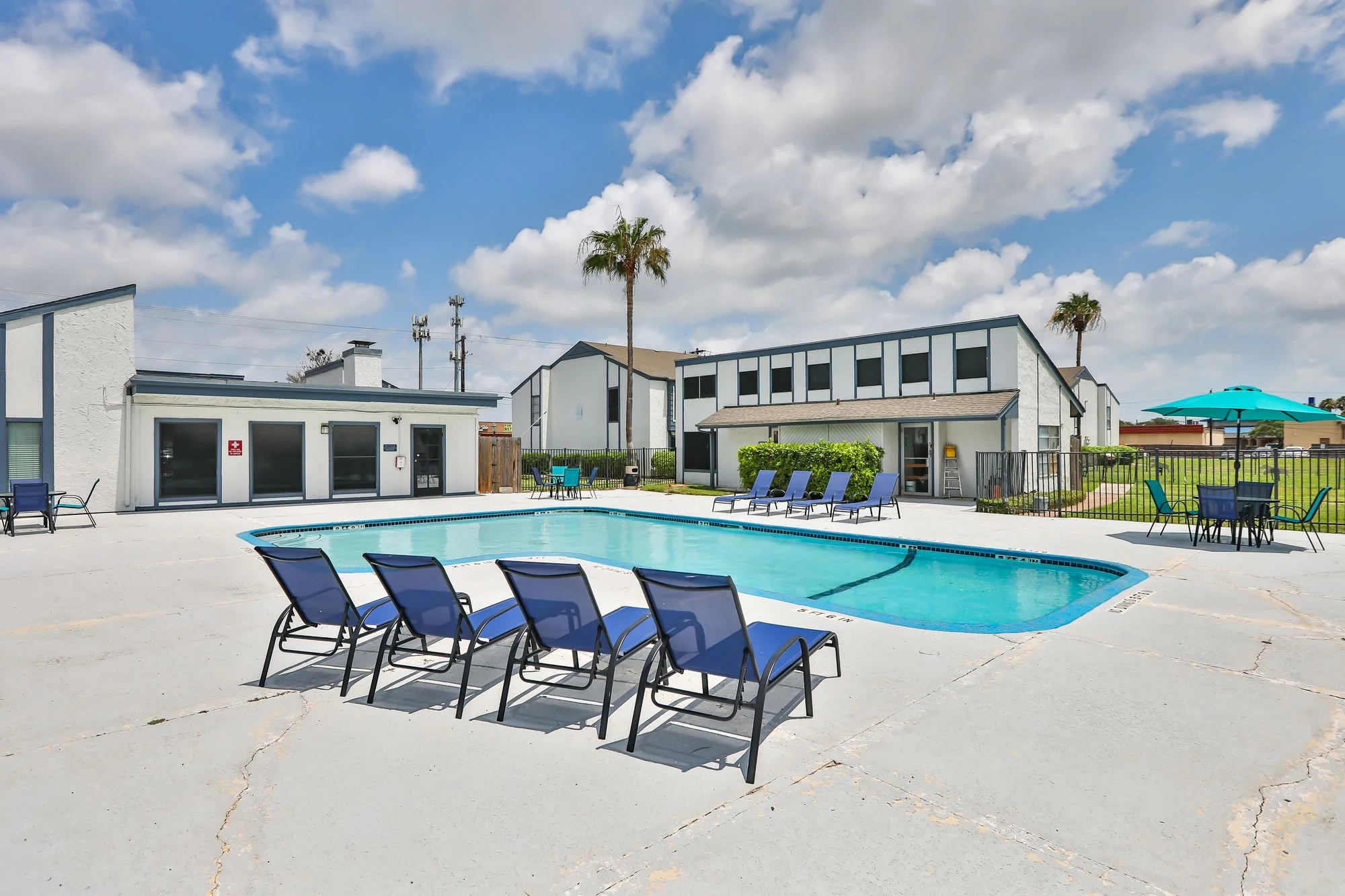 Allure Apartments — Sale in Corpus Christi, TX, photo 1 of 8