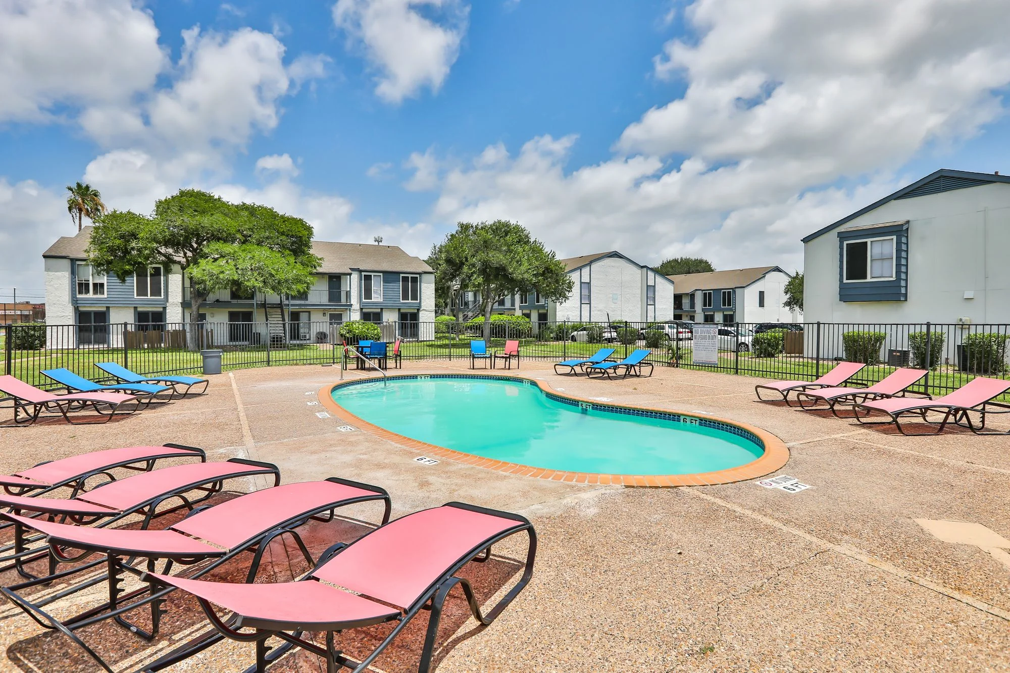 Allure Apartments — Sale in Corpus Christi, TX, photo 2 of 8