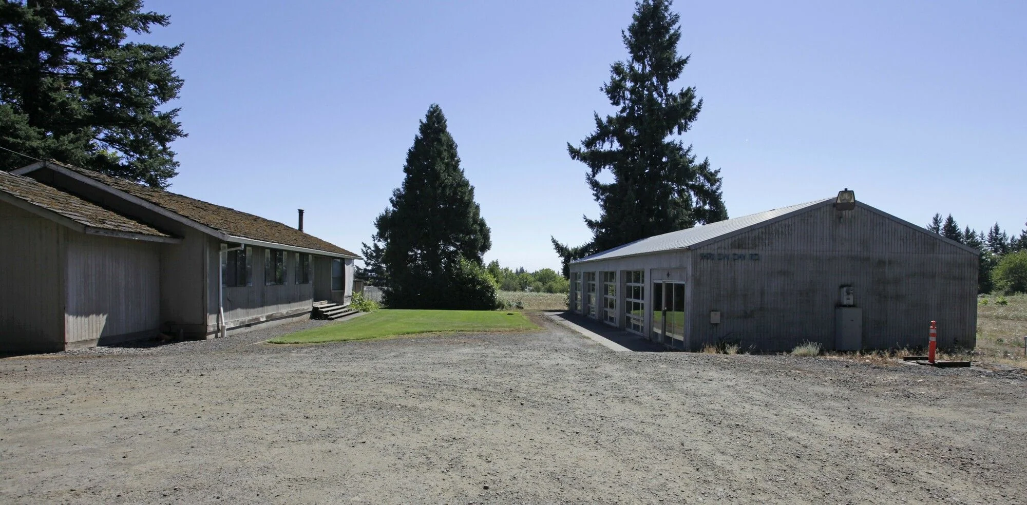 9500 SW Day Rd — Sale in Wilsonville, OR, photo 3 of 5