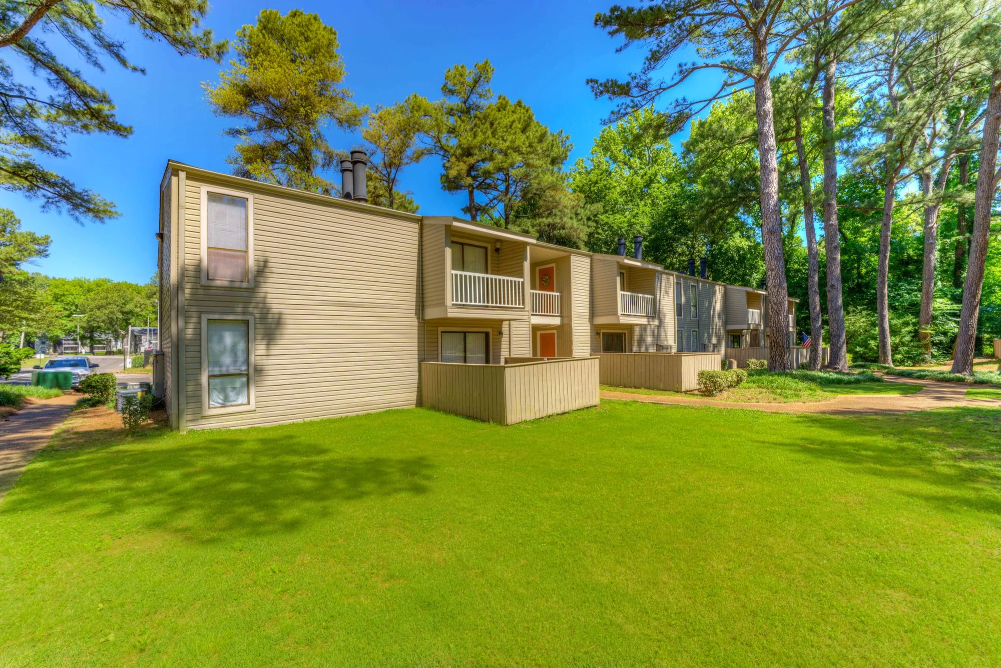 Sycamore Lake — Sale in Memphis, TN, photo 2 of 8