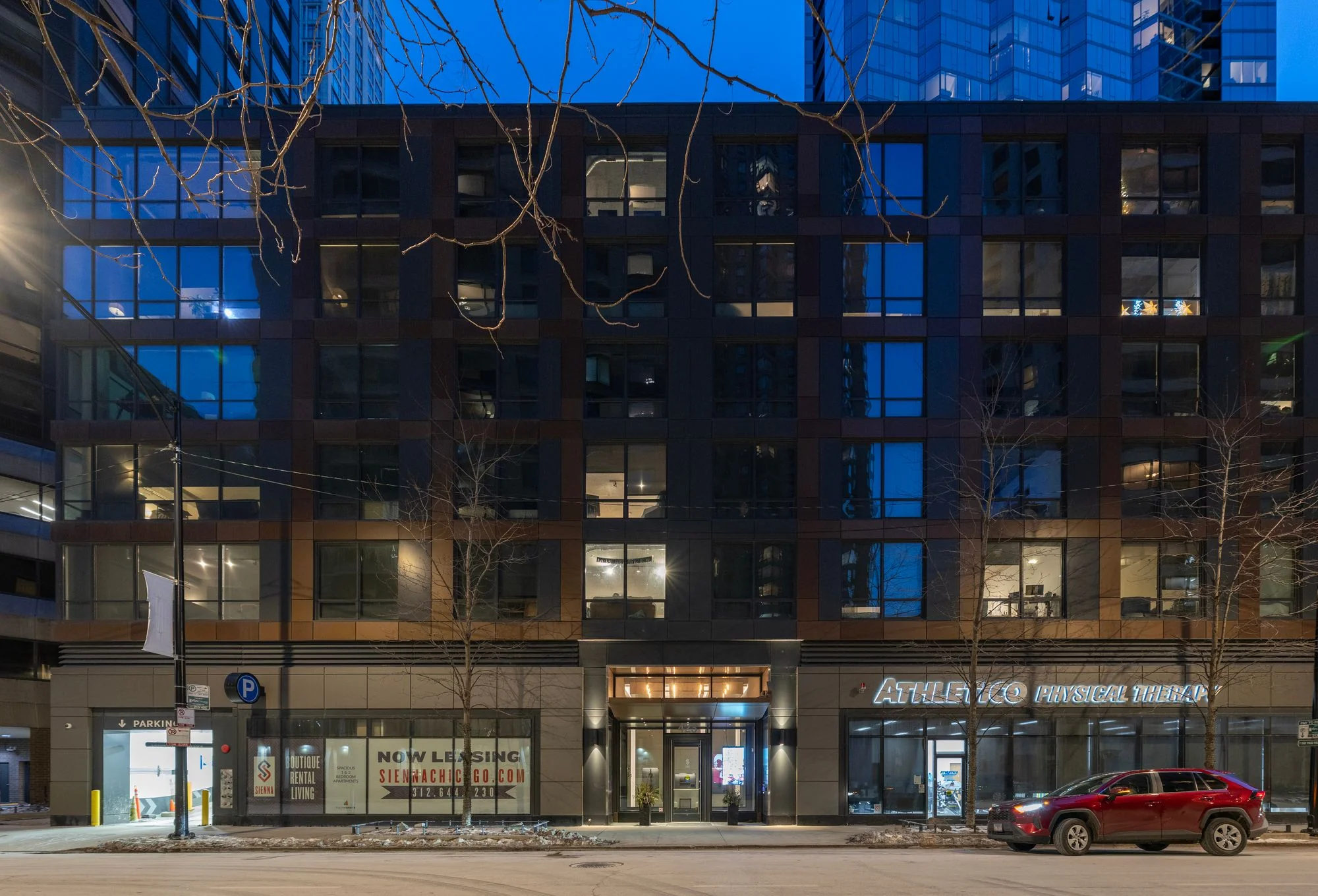 Sienna — Sale in Chicago, IL, photo 1 of 1