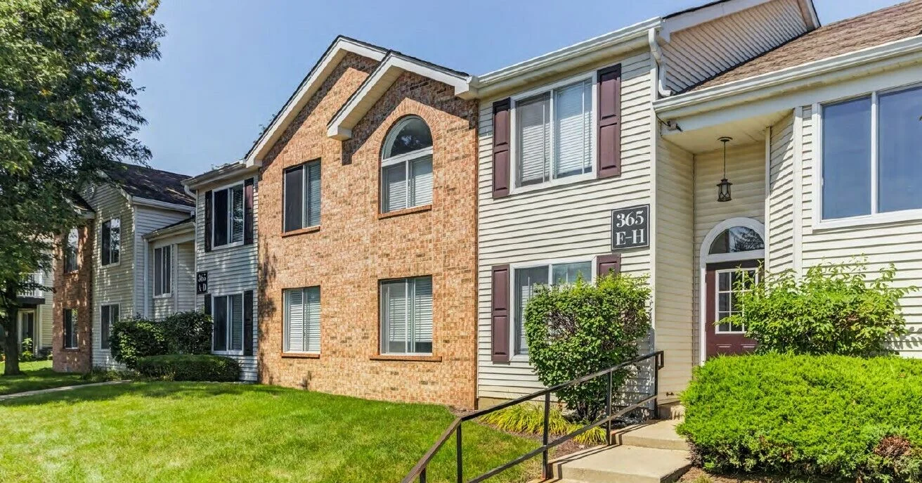 Ashford at Geneva — Sale in Geneva, IL, photo 1 of 1