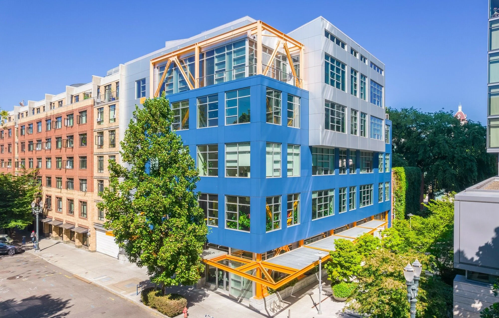 Madison Office Condos — Sale in Portland, OR, photo 1 of 6