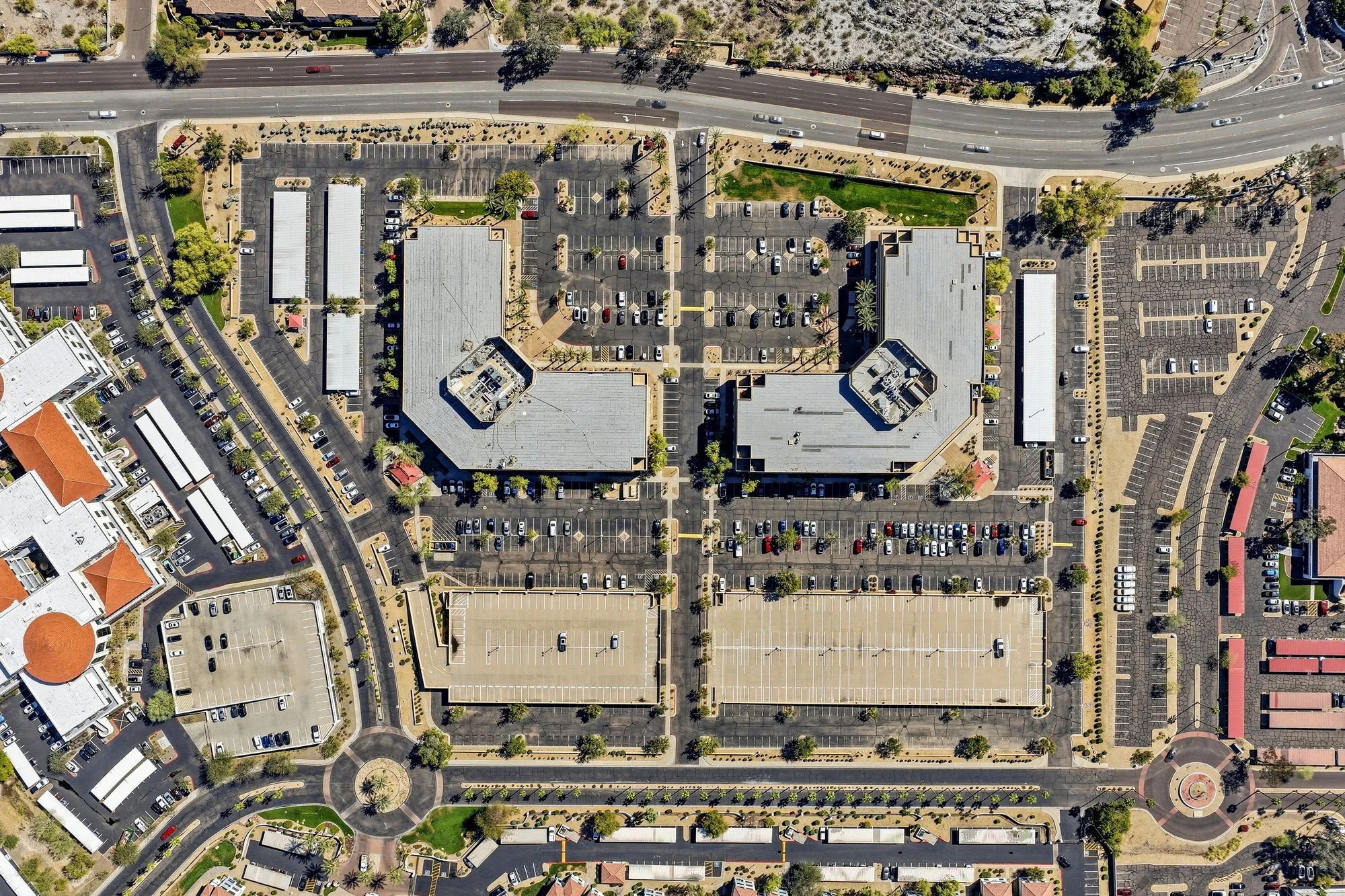 The Summit — Sale in Phoenix, AZ, photo 2 of 8