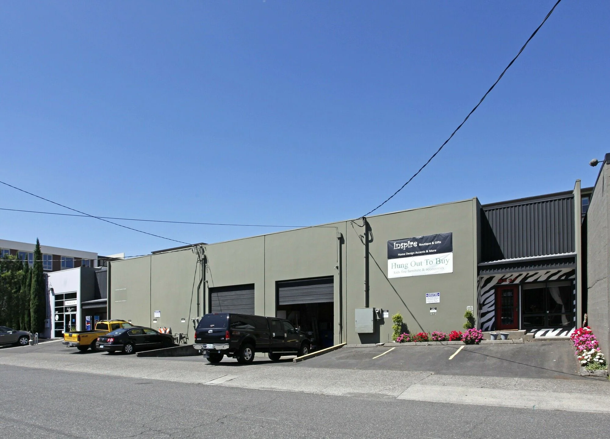 2237-2249 NW Raleigh St — Sale in Portland, OR, photo 2 of 8