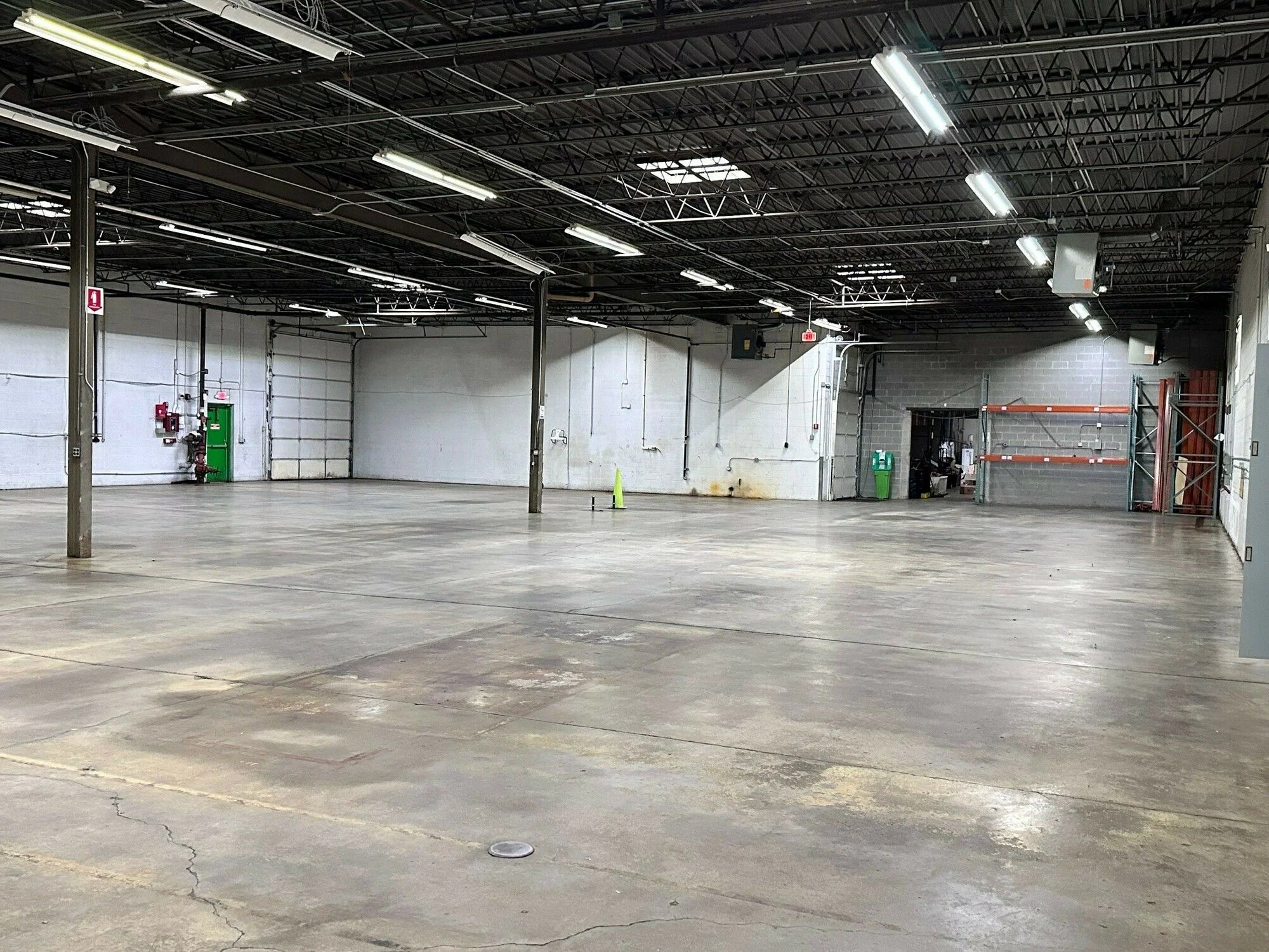 +/- 14,963 SF Industrial Building for Sale — Sale in Wood Dale, IL, photo 3 of 7