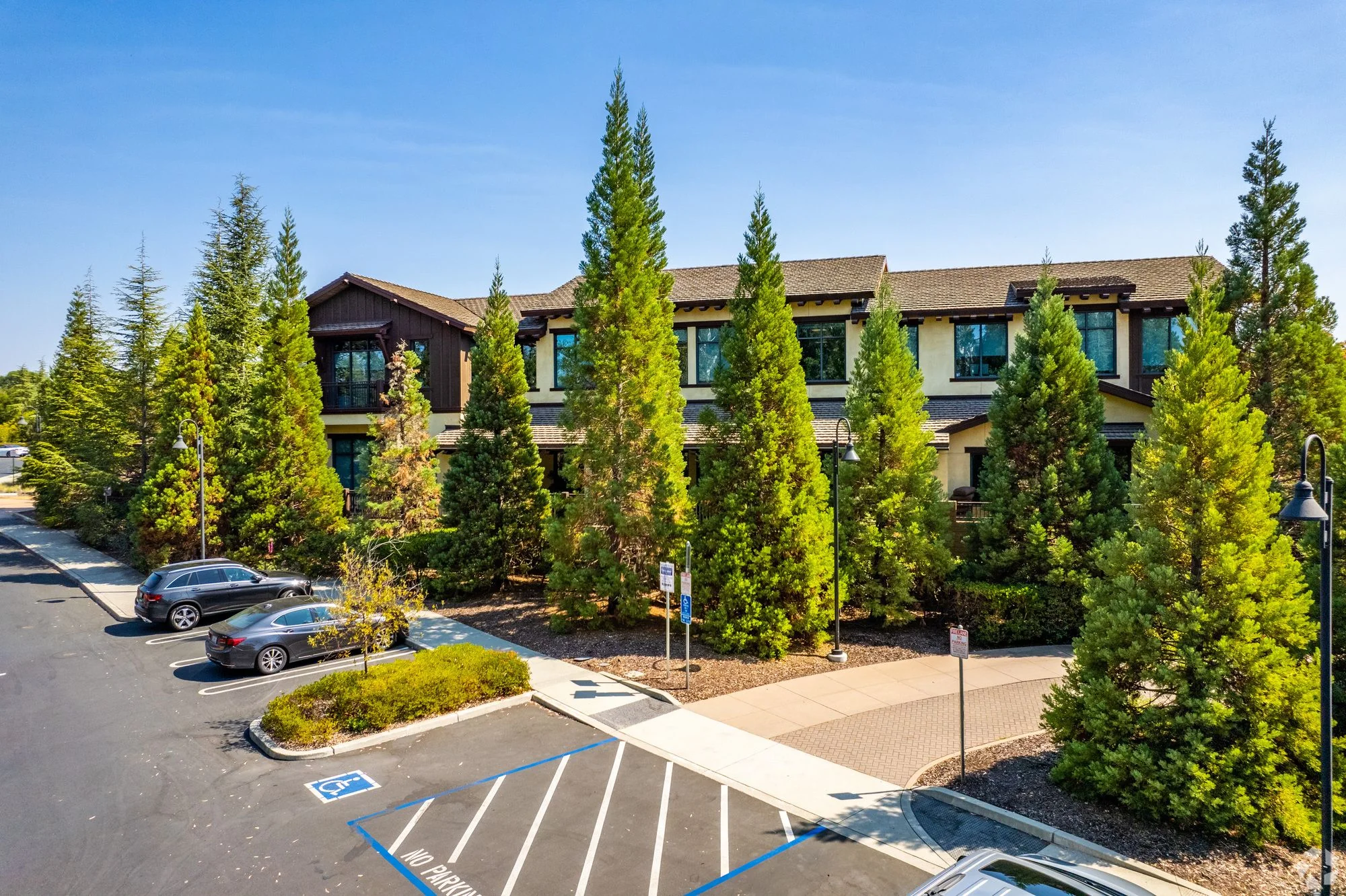 Sand Hill Business Park — Lease in Menlo Park, CA, photo 1 of 8
