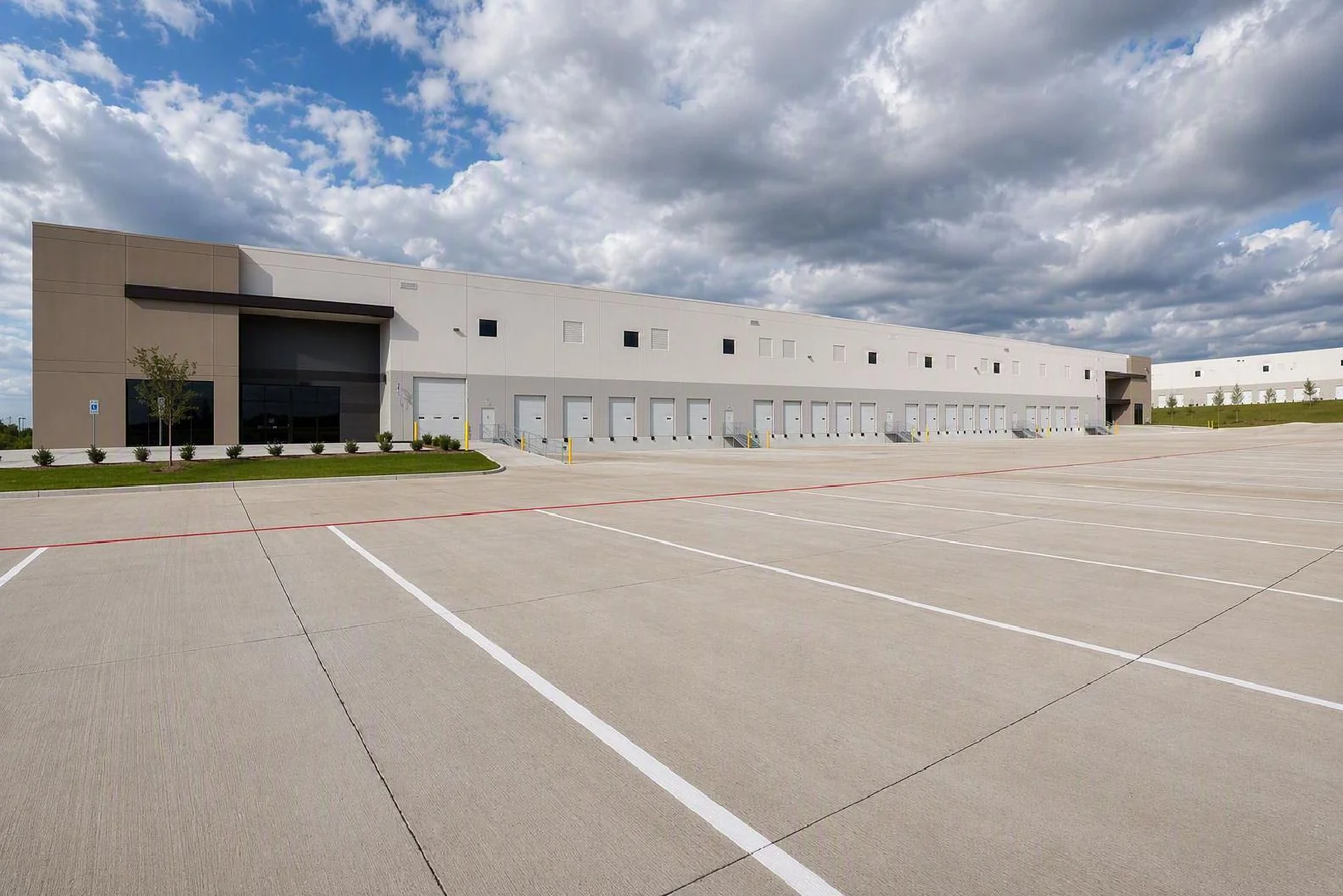 Lone Star Commerce Center — Lease in Fort Worth, TX, photo 3 of 5