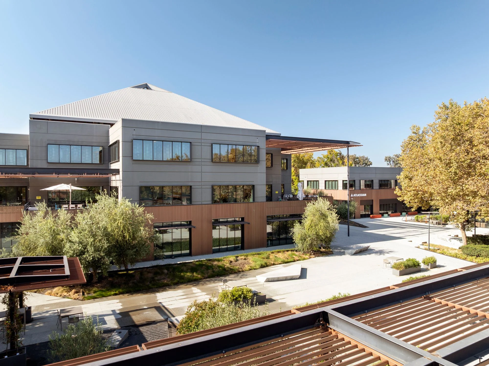 Mountain View Crossing — Lease in Mountain View, CA, photo 3 of 8