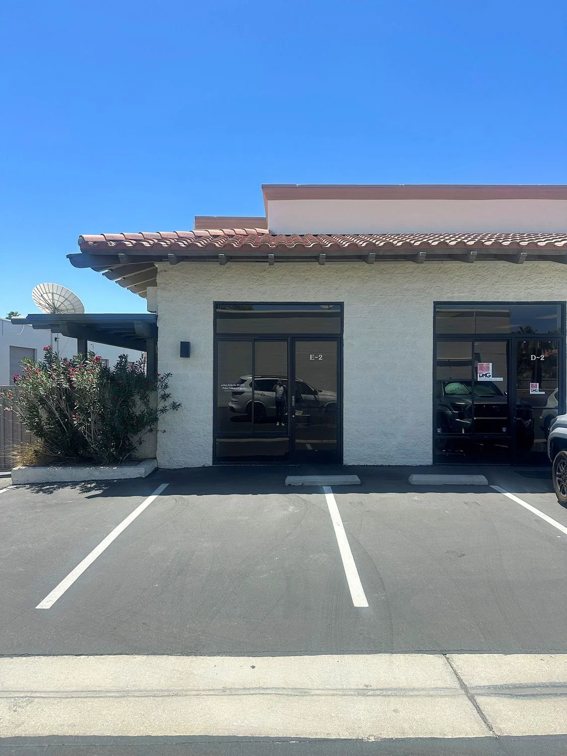 Hovley Business Center — Lease in Palm Desert, CA, photo 3 of 6