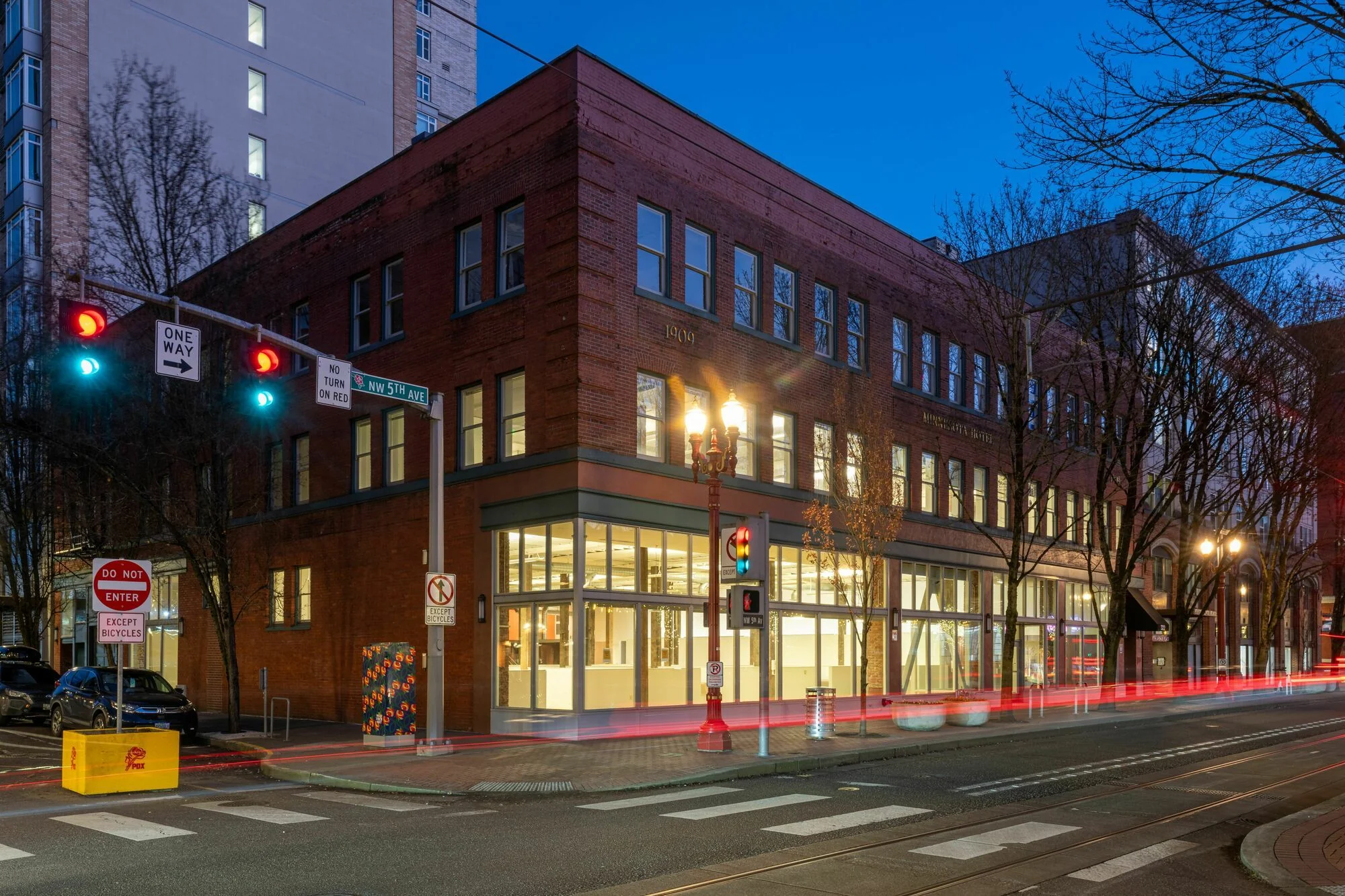 The Minnesota Hotel Building — Lease in Portland, OR, photo 1 of 8