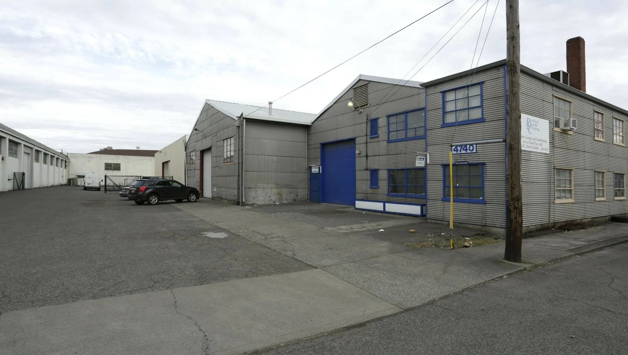 4611 SE 26th Ave — Lease in Portland, OR, photo 2 of 8