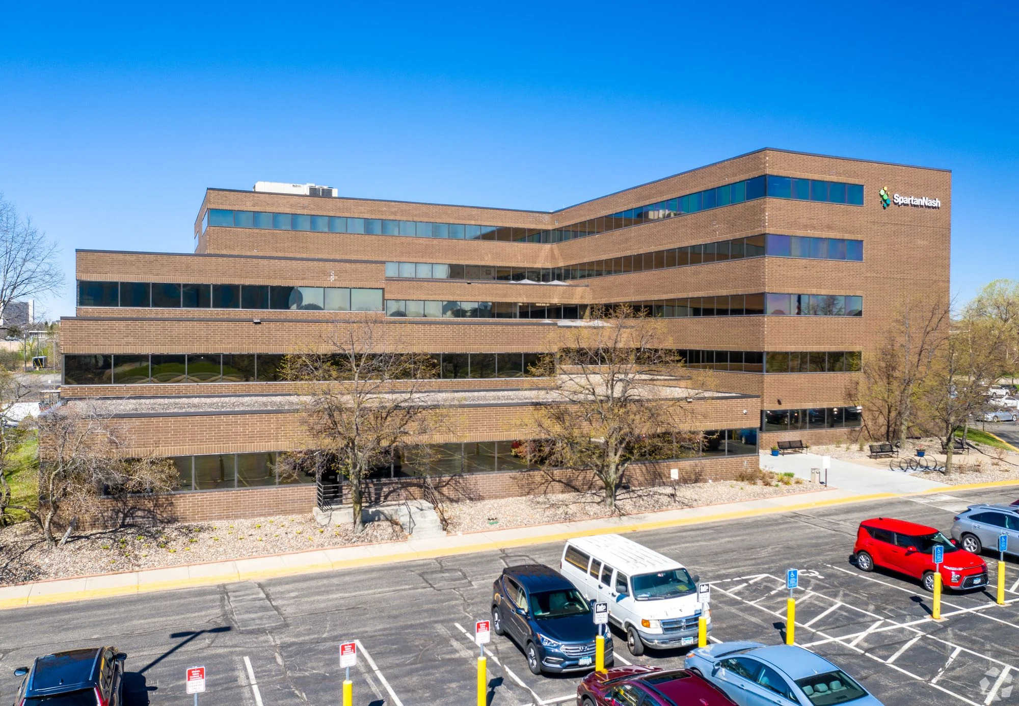 France Commons — Lease in Minneapolis, MN, photo 1 of 5
