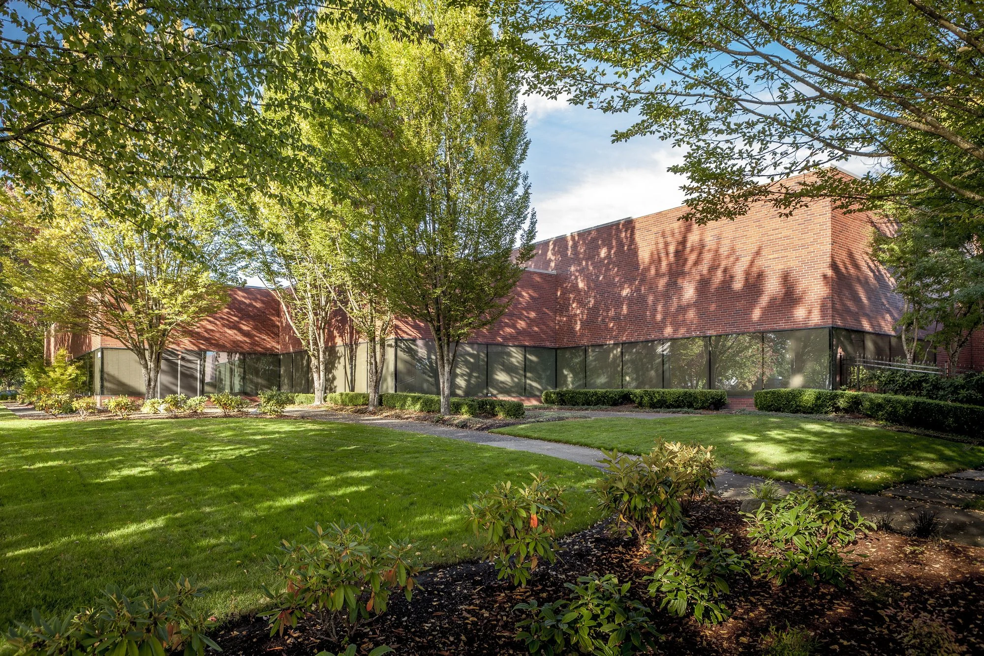 9500-9560 SW Nimbus Ave — Lease in Beaverton, OR, photo 1 of 8