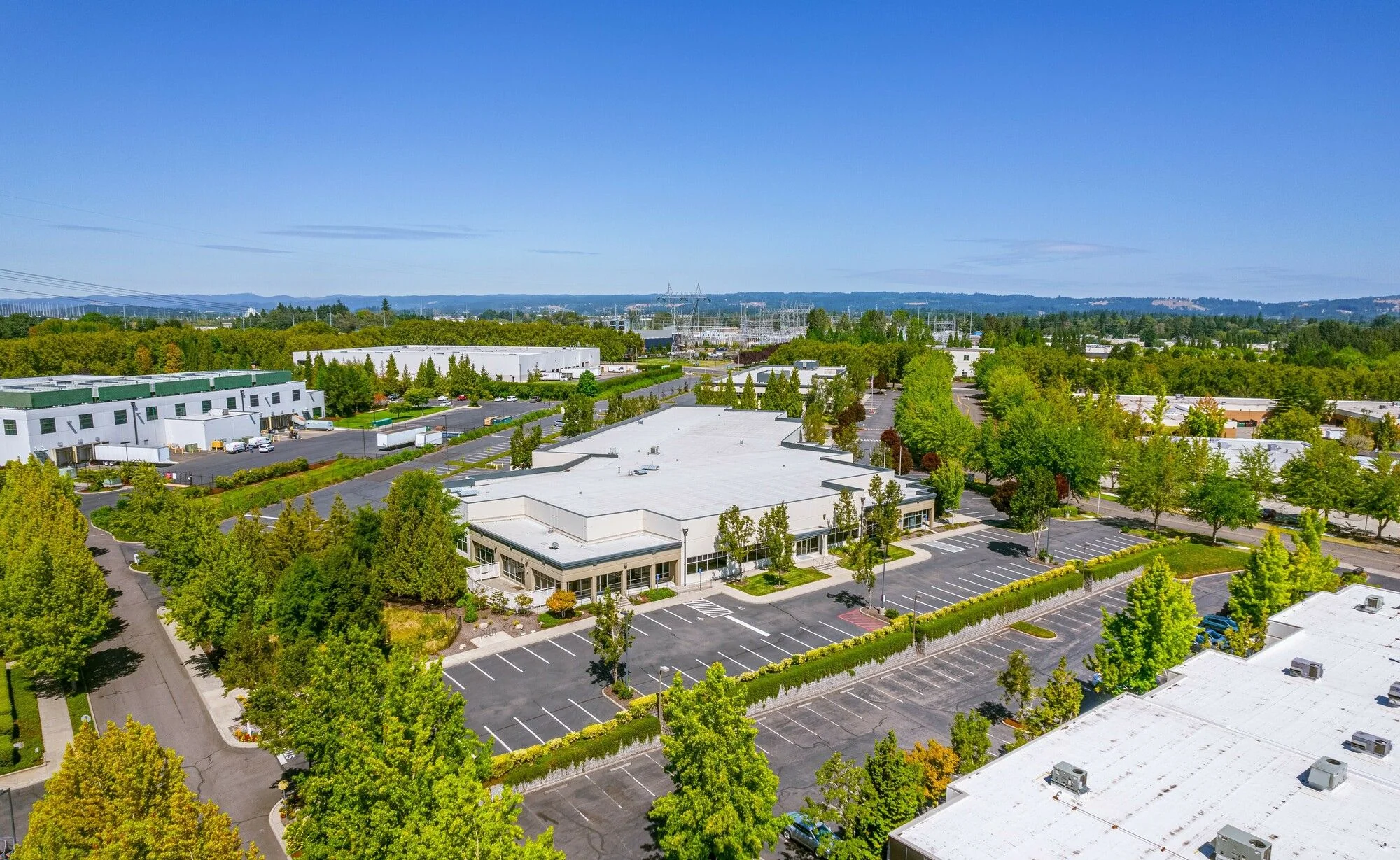 SunTech Corporate Park Building II — Lease in Hillsboro, OR, photo 2 of 4