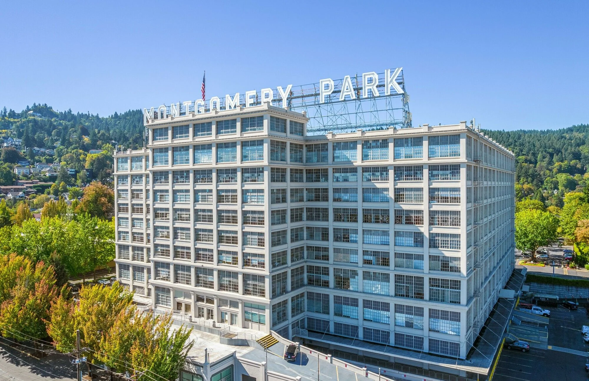 Montgomery Park — Lease in Portland, OR, photo 4 of 8